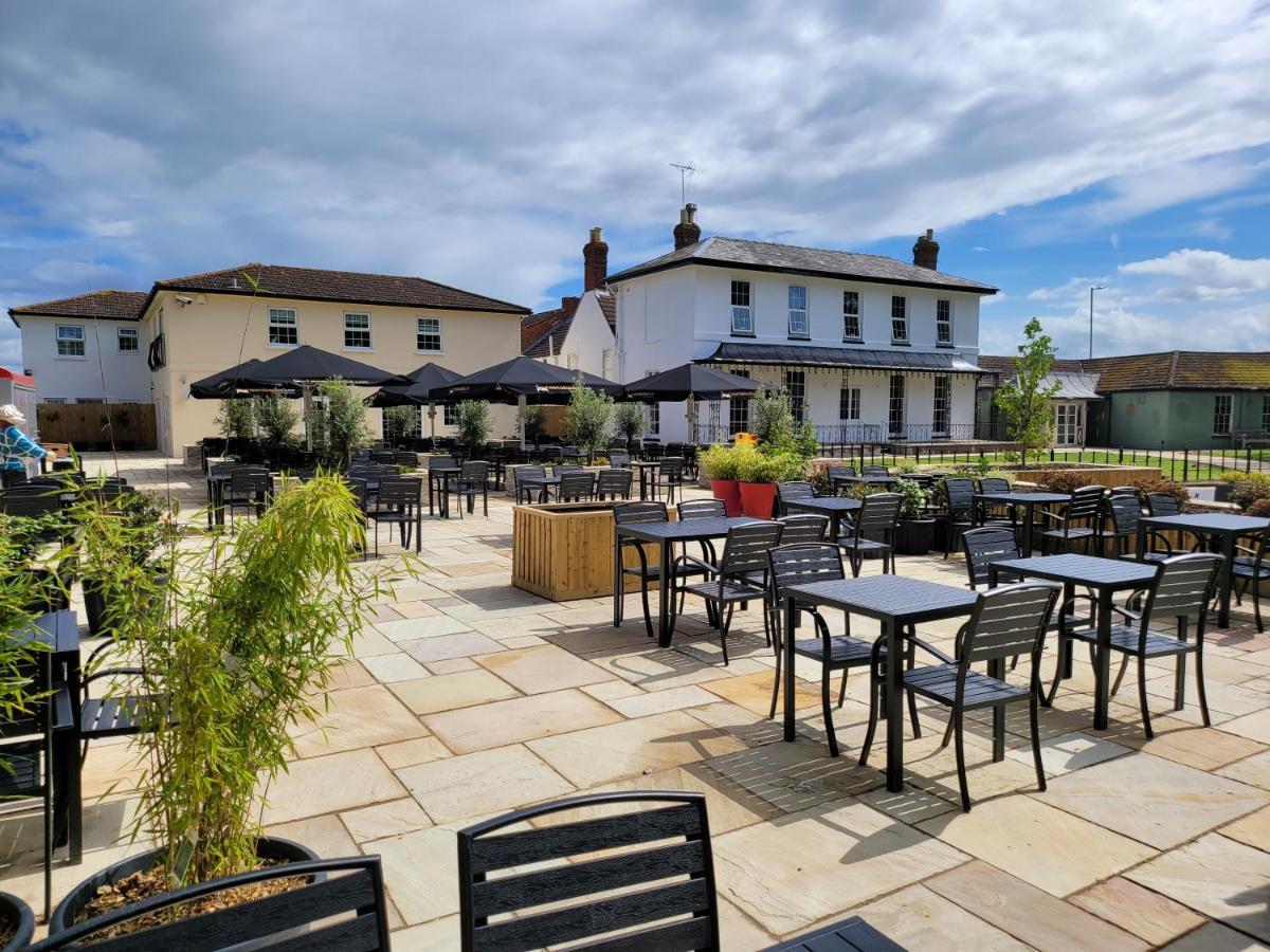 The Oakwood Hotel By Roomsbooked Gloucester Exterior photo